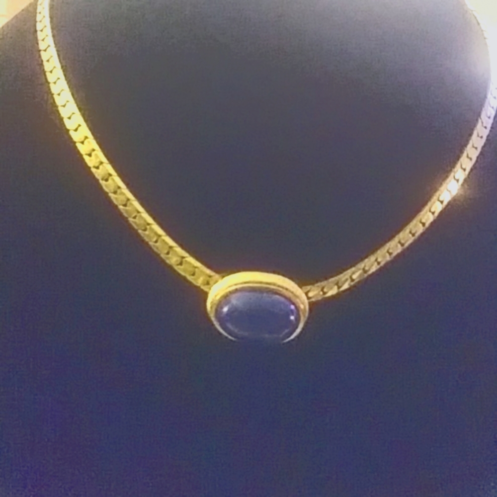 3 Enhansers Vintage avon necklace. - Picture 3 of 5